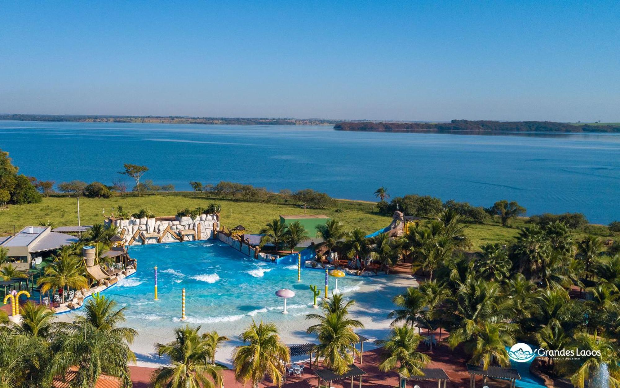 Grandes Lagos Resorts E Parque Aquatico Santa Clara d'Oeste Extérieur photo