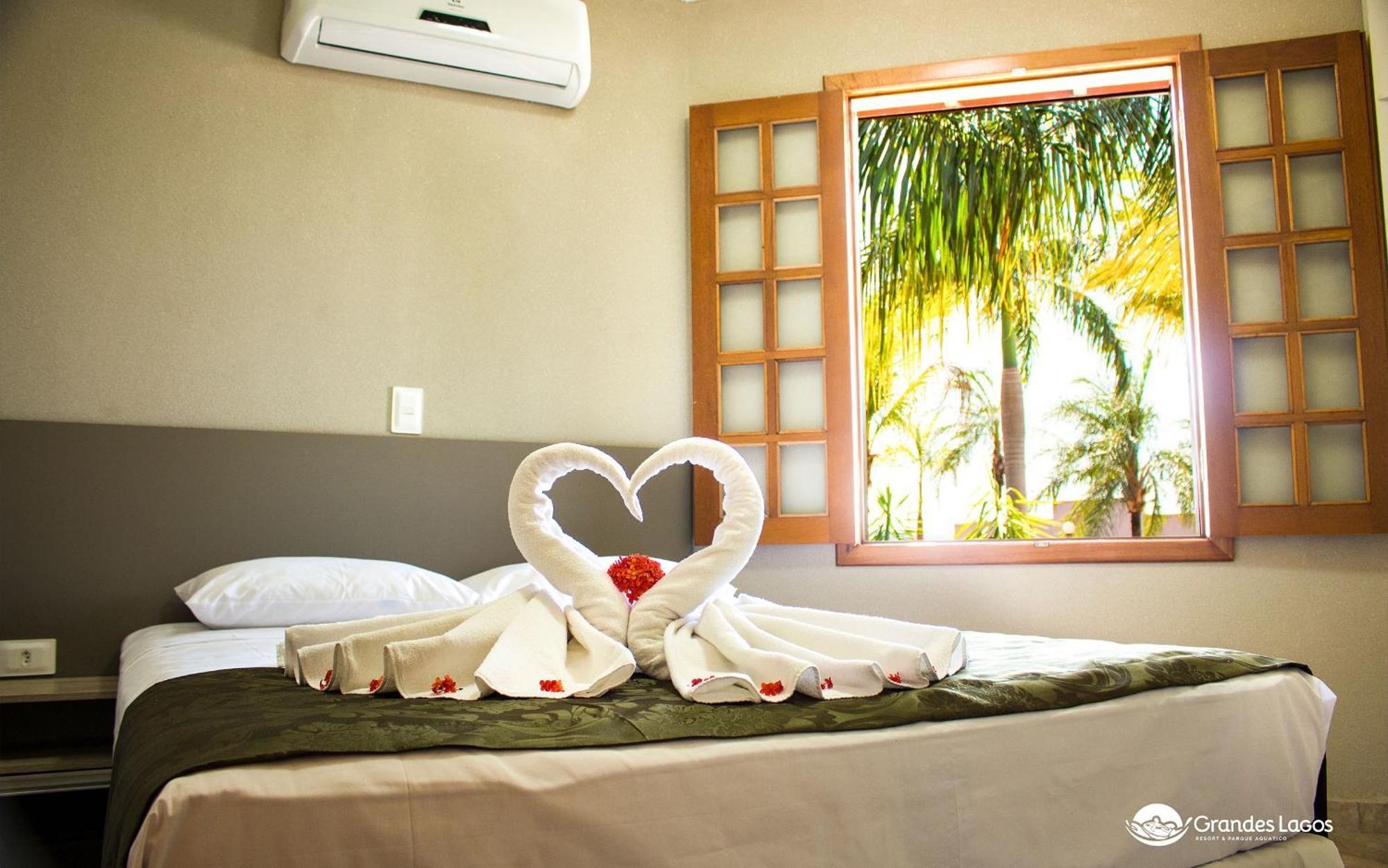 Grandes Lagos Resorts E Parque Aquatico Santa Clara d'Oeste Chambre photo