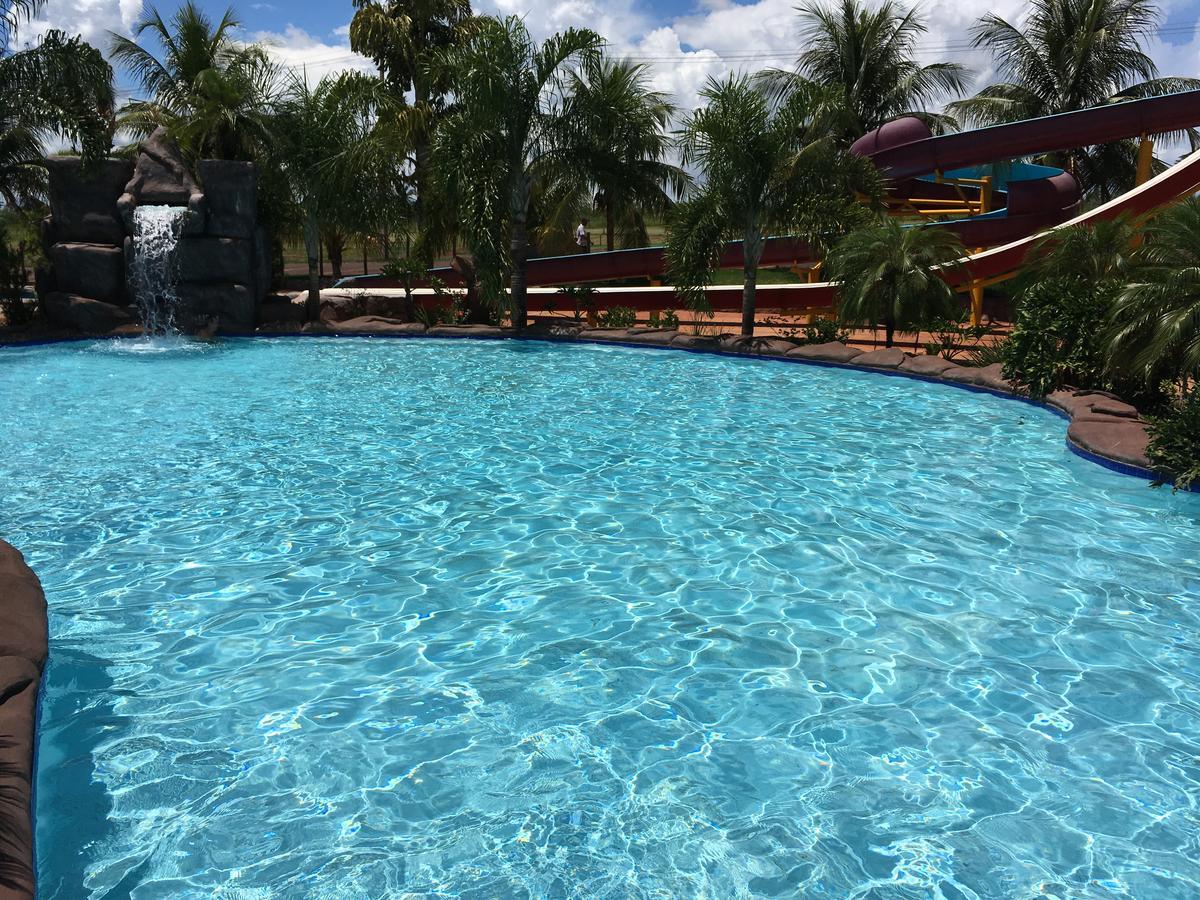 Grandes Lagos Resorts E Parque Aquatico Santa Clara d'Oeste Extérieur photo